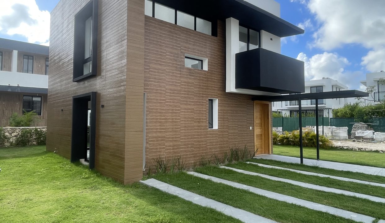 20250306_132546943_iOS