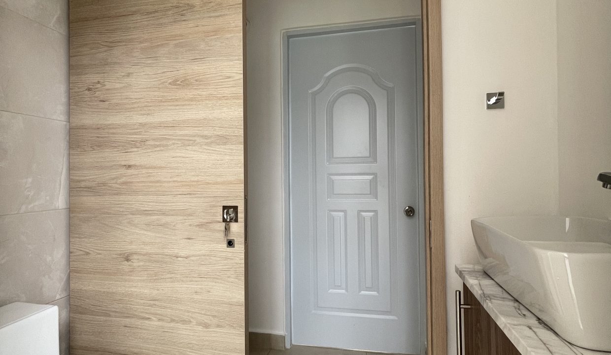 20250306_144810366_iOS