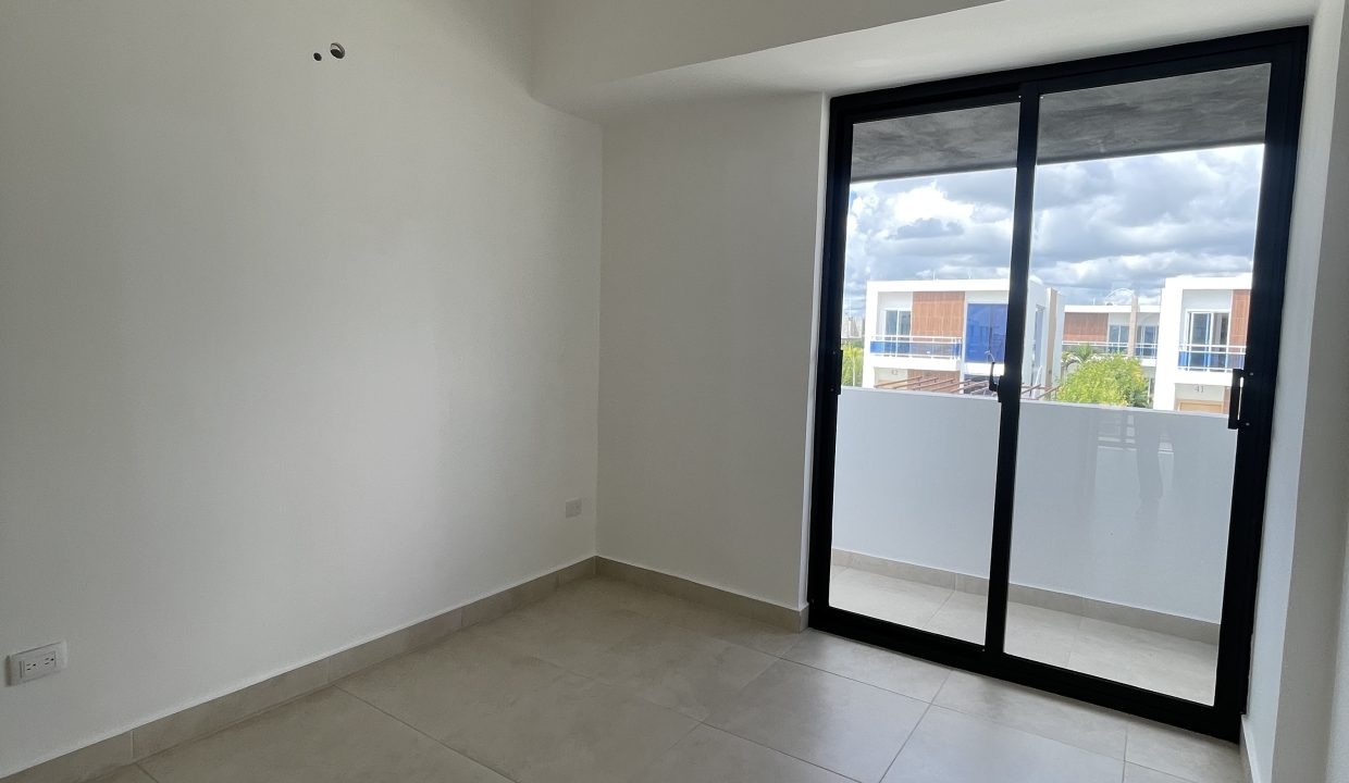 20250306_145140711_iOS